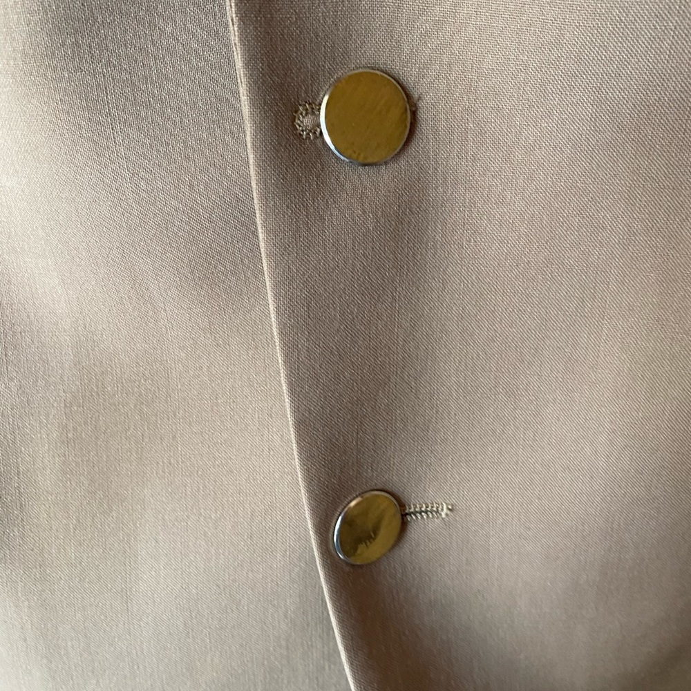 Blazer - Picture 5 of 9